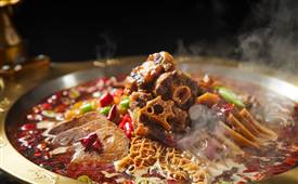 筋牛哥全牛鍋，匠心八小時(shí)熬制，一鍋鮮美，與你對(duì)味